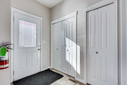 111-50 Lucky Place, Sylvan Lake, AB - Indoor Photo Showing Other Room