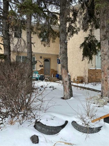 4804 Landsdown Avenue  Blackfalds, AB T0M 0J0