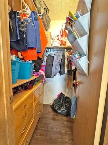 4804 Landsdown Avenue, Blackfalds, AB - Indoor With Storage