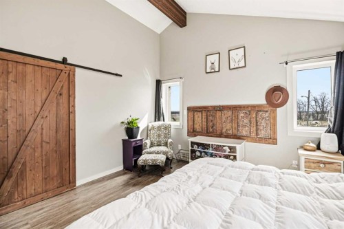 37153 Range Road 30, Rural Red Deer County, AB - Indoor Photo Showing Bedroom