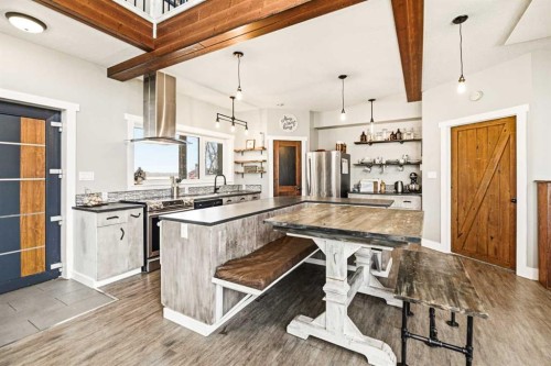 37153 Range Road 30, Rural Red Deer County, AB - Indoor Photo Showing Kitchen With Upgraded Kitchen