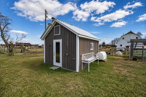 37153 Range Road 30, Rural Red Deer County, AB - Outdoor