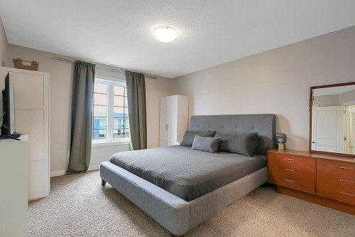14 Cedar Square, Blackfalds, AB - Indoor Photo Showing Bedroom