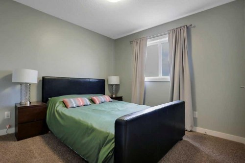 14 Cedar Square, Blackfalds, AB - Indoor Photo Showing Bedroom