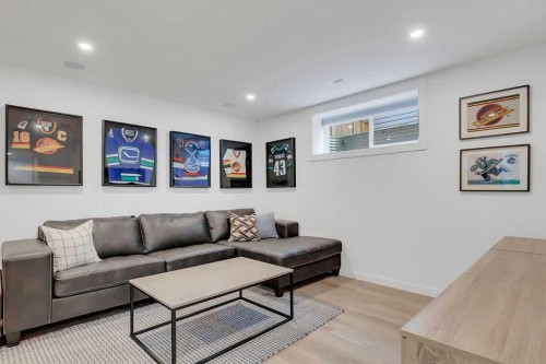 14 Cedar Square, Blackfalds, AB - Indoor Photo Showing Living Room