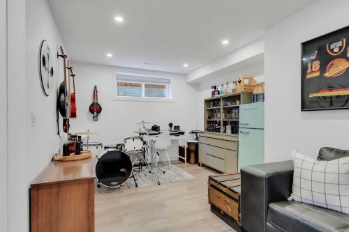 14 Cedar Square, Blackfalds, AB - Indoor