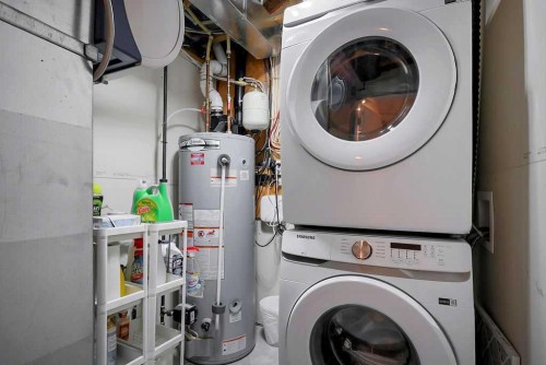 14 Cedar Square, Blackfalds, AB - Indoor Photo Showing Laundry Room