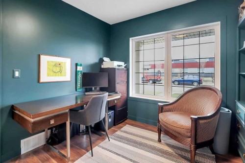 14 Cedar Square, Blackfalds, AB - Indoor Photo Showing Office