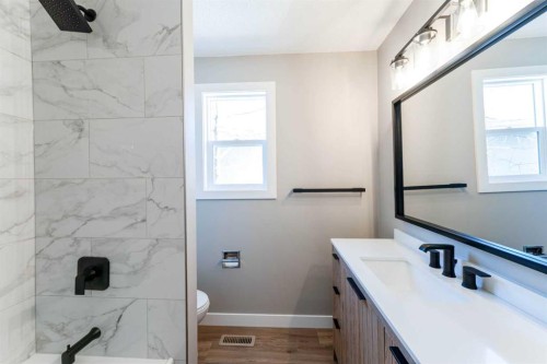 25 Osborne Street, Red Deer, AB - Indoor Photo Showing Bathroom