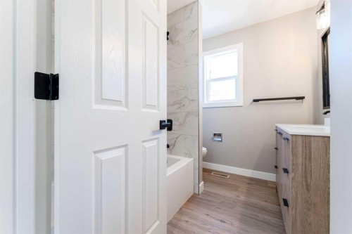 25 Osborne Street, Red Deer, AB - Indoor