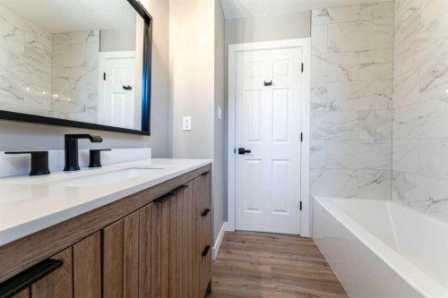 25 Osborne Street, Red Deer, AB - Indoor Photo Showing Bathroom