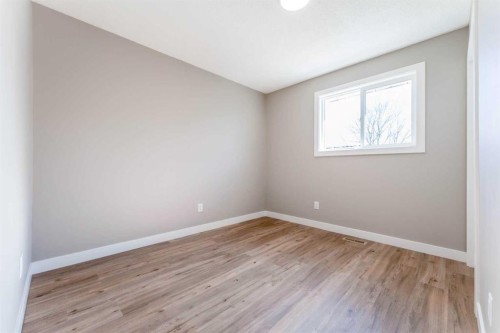 25 Osborne Street, Red Deer, AB - Indoor Photo Showing Other Room