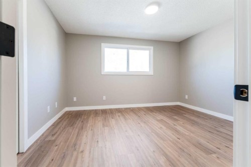 25 Osborne Street, Red Deer, AB - Indoor Photo Showing Other Room