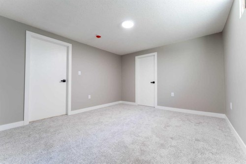 25 Osborne Street, Red Deer, AB - Indoor Photo Showing Other Room