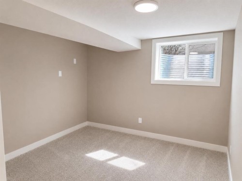 25 Osborne Street, Red Deer, AB - Indoor Photo Showing Other Room