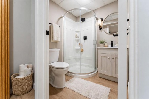 25 Osborne Street, Red Deer, AB - Indoor Photo Showing Bathroom