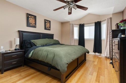 5204 33 Avenue, Camrose, AB - Indoor Photo Showing Bedroom