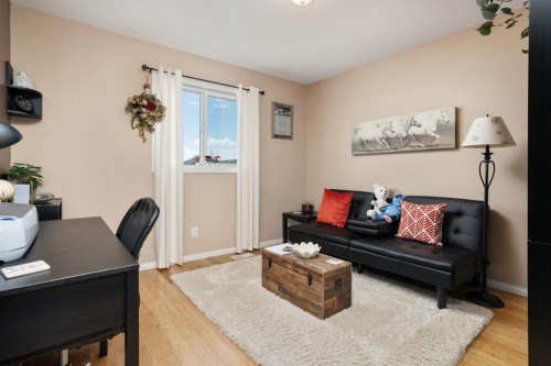 5204 33 Avenue, Camrose, AB - Indoor