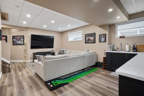 5204 33 Avenue, Camrose, AB - Indoor