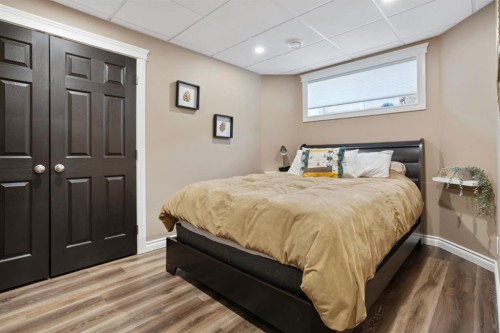 5204 33 Avenue, Camrose, AB - Indoor Photo Showing Bedroom