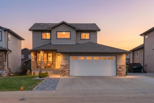 5204 33 Avenue, Camrose, AB - Outdoor