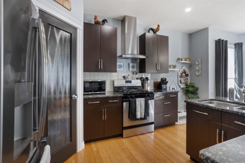 5204 33 Avenue, Camrose, AB - Indoor Photo Showing Kitchen With Upgraded Kitchen