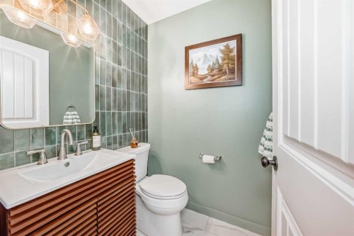 26 Lawson Close, Red Deer, AB - Indoor Photo Showing Bathroom
