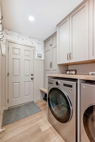 26 Lawson Close, Red Deer, AB - Indoor Photo Showing Laundry Room