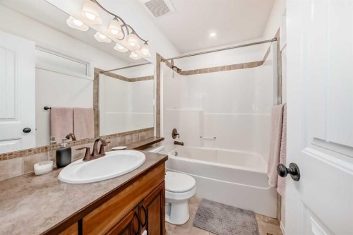 26 Lawson Close, Red Deer, AB - Indoor Photo Showing Bathroom