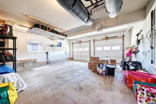 26 Lawson Close, Red Deer, AB - Indoor Photo Showing Garage
