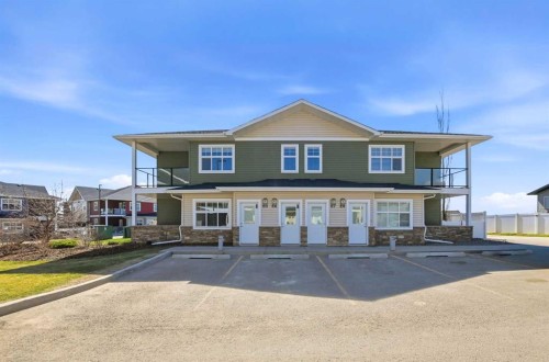 E6-5300 Vista Trail  Blackfalds, AB T4M 0L8