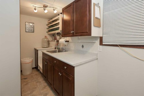 50 Donald Close, Red Deer, AB - Indoor