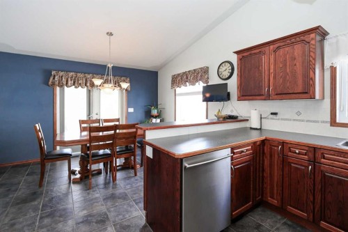 50 Donald Close, Red Deer, AB - Indoor Photo Showing Other Room