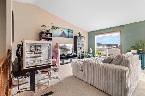36 Lanterman Close, Red Deer, AB - Indoor
