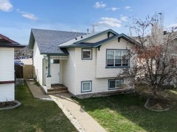 36 Lanterman Close Red Deer, AB T4R 3K3