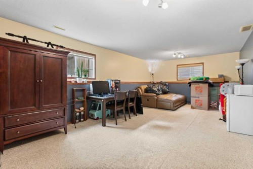 36 Lanterman Close, Red Deer, AB - Indoor