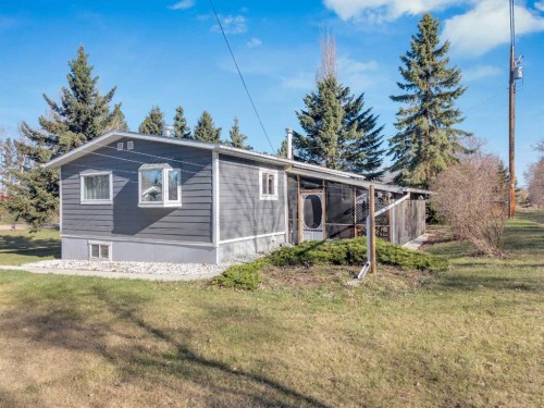 5221 52 Street, Mirror, AB - Outdoor