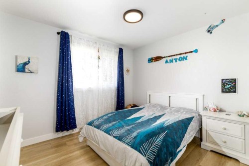 2 Scott Street, Red Deer, AB - Indoor Photo Showing Bedroom