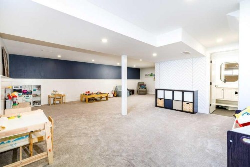 2 Scott Street, Red Deer, AB - Indoor Photo Showing Other Room