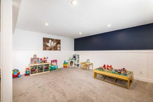 2 Scott Street, Red Deer, AB - Indoor Photo Showing Other Room