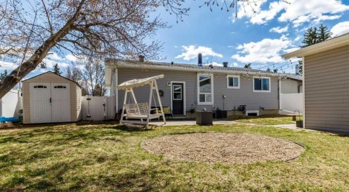 2 Scott Street, Red Deer, AB - Outdoor