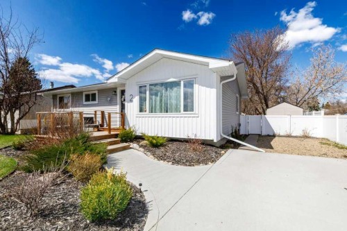 2 Scott Street, Red Deer, AB - Outdoor