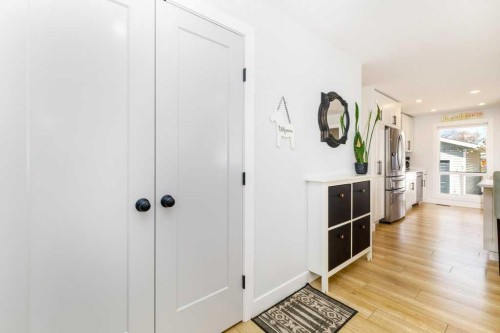 2 Scott Street, Red Deer, AB - Indoor Photo Showing Other Room