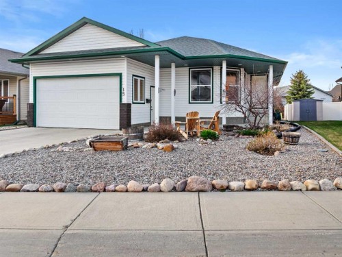 15 Agnew Close, Red Deer, AB - Outdoor