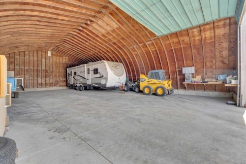 39505 Range Road 252, Rural Lacombe County, AB - Indoor