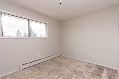 19 Gibson Close, Red Deer, AB - Indoor Photo Showing Other Room