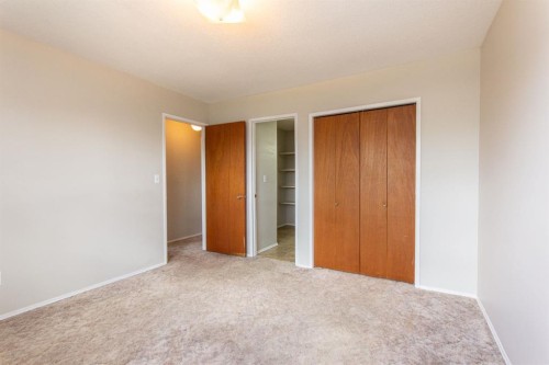 19 Gibson Close, Red Deer, AB - Indoor