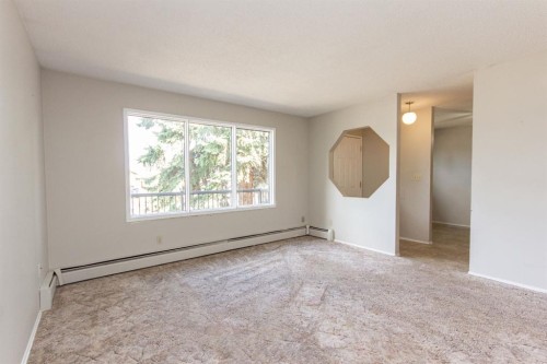 19 Gibson Close, Red Deer, AB - Indoor Photo Showing Other Room