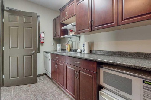 4606 48 Avenue, Red Deer, AB 