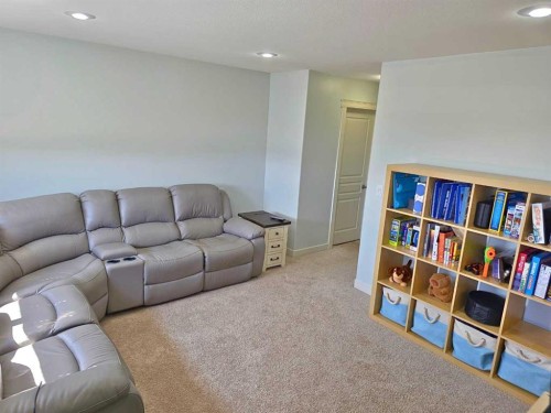 210 Viscount Drive, Red Deer, AB - Indoor Photo Showing Living Room